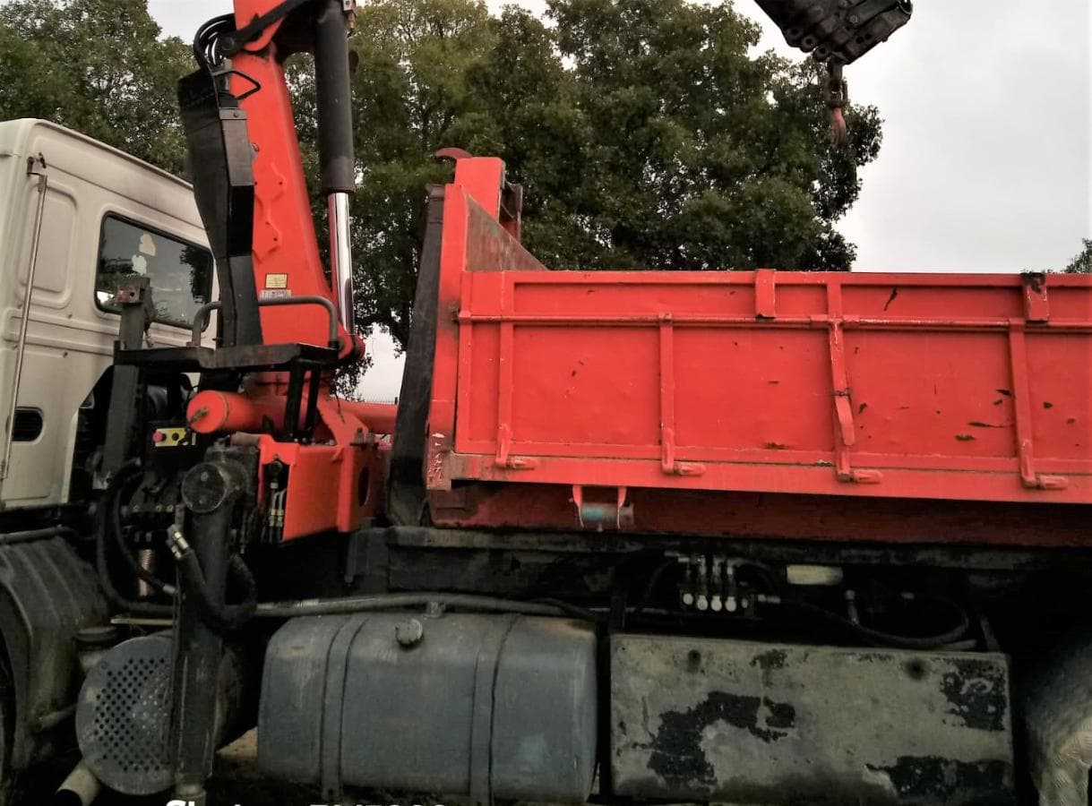 Camião Volvo FL10 1992 com Grua — imagem 5