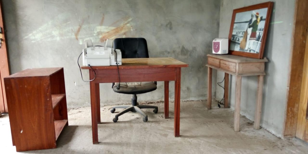 Mobília de Escritório  · — imagem 2