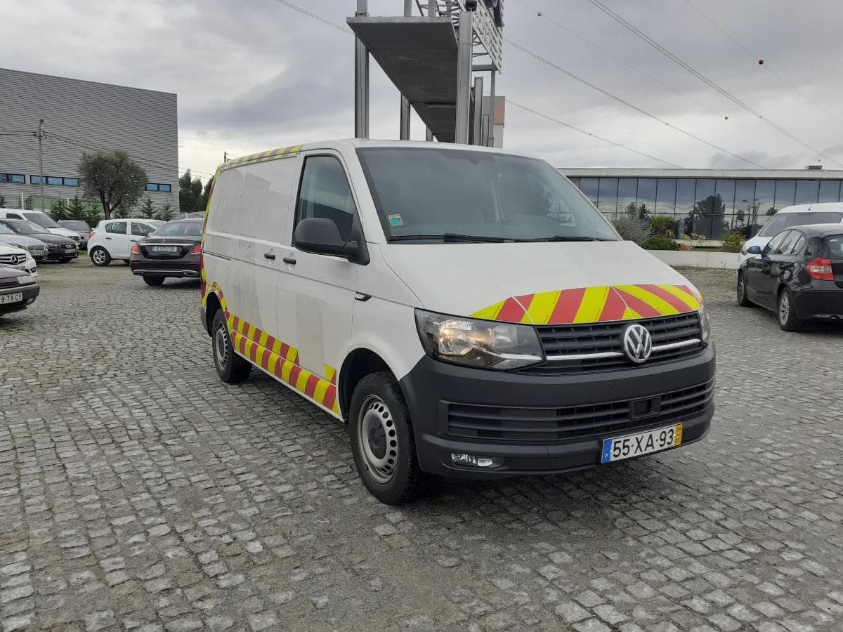 Volkswagen Transporter 2.0 TDI · 3 Lugares · Ano 2019 — imagen 1