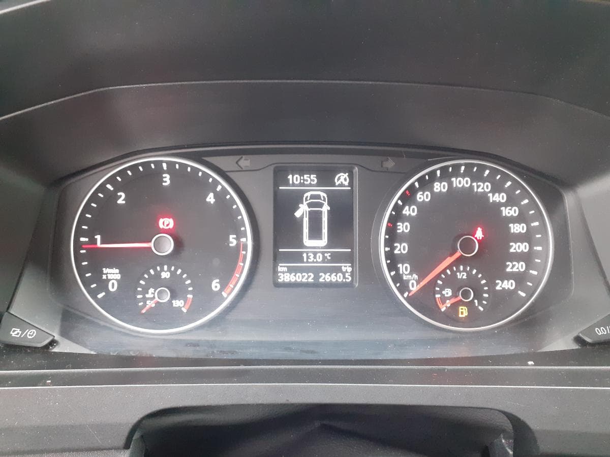Volkswagen Transporter 2.0 TDI · 3 Lugares · Ano 2019 — imagen 18