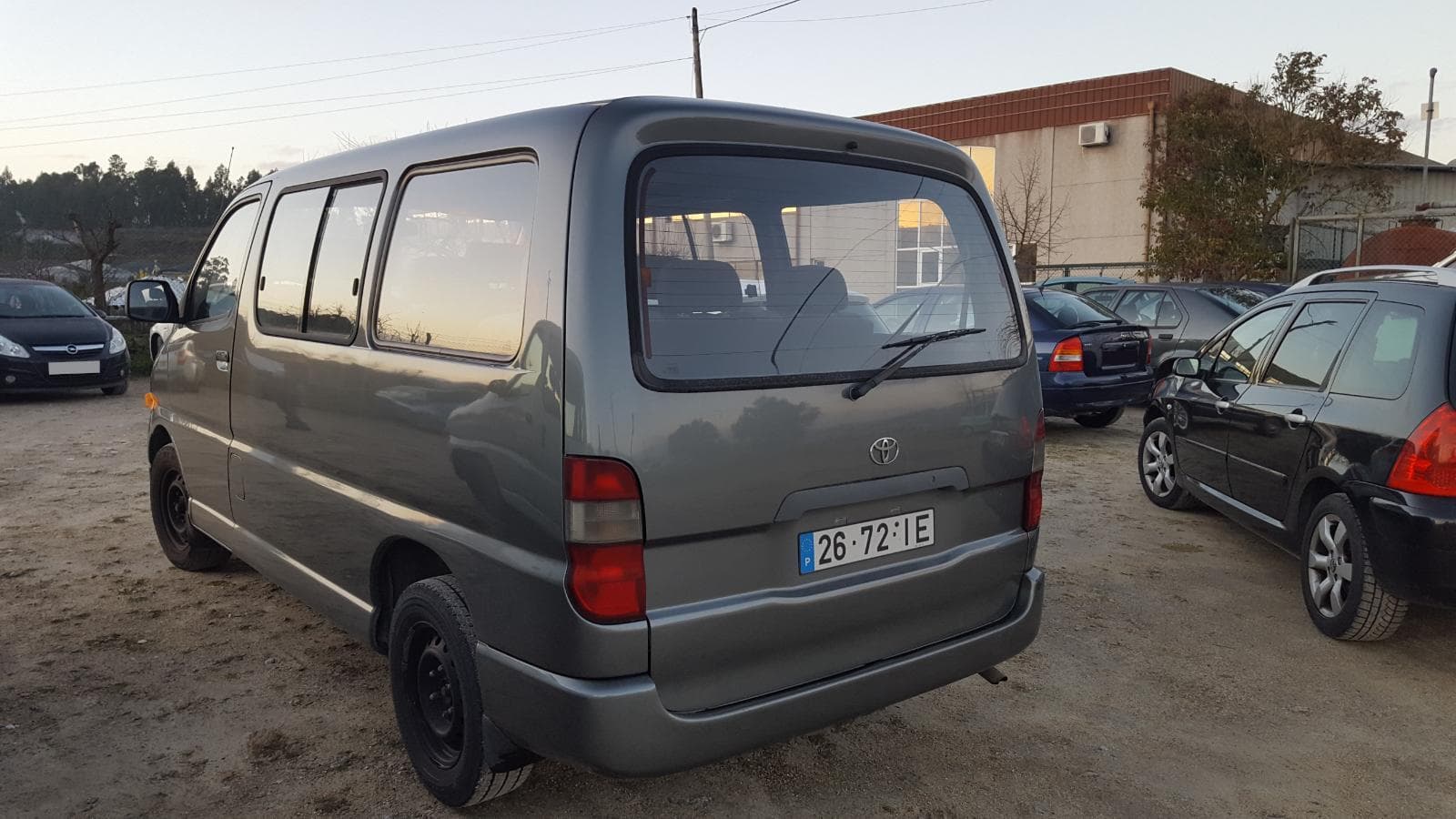 Toyota Hiace — imagen 3