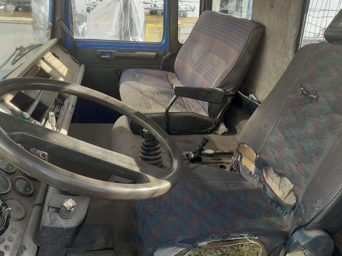 Renault G300 · Tribasculante · Ano 1991 — imagem 11