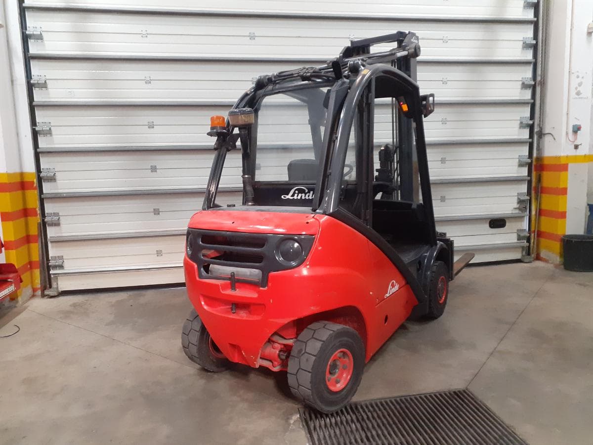 Empilhador Linde H20D · Diesel · Ano 2006 — imagem 3