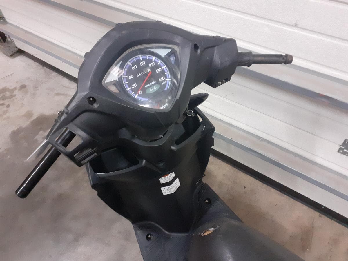 Suzuki UK 110 Address · Año 2015 — imagen 5