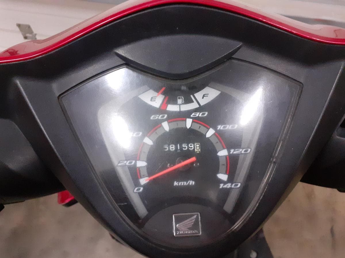 Honda Vision NSC 110 · Año 2012 — imagen 6