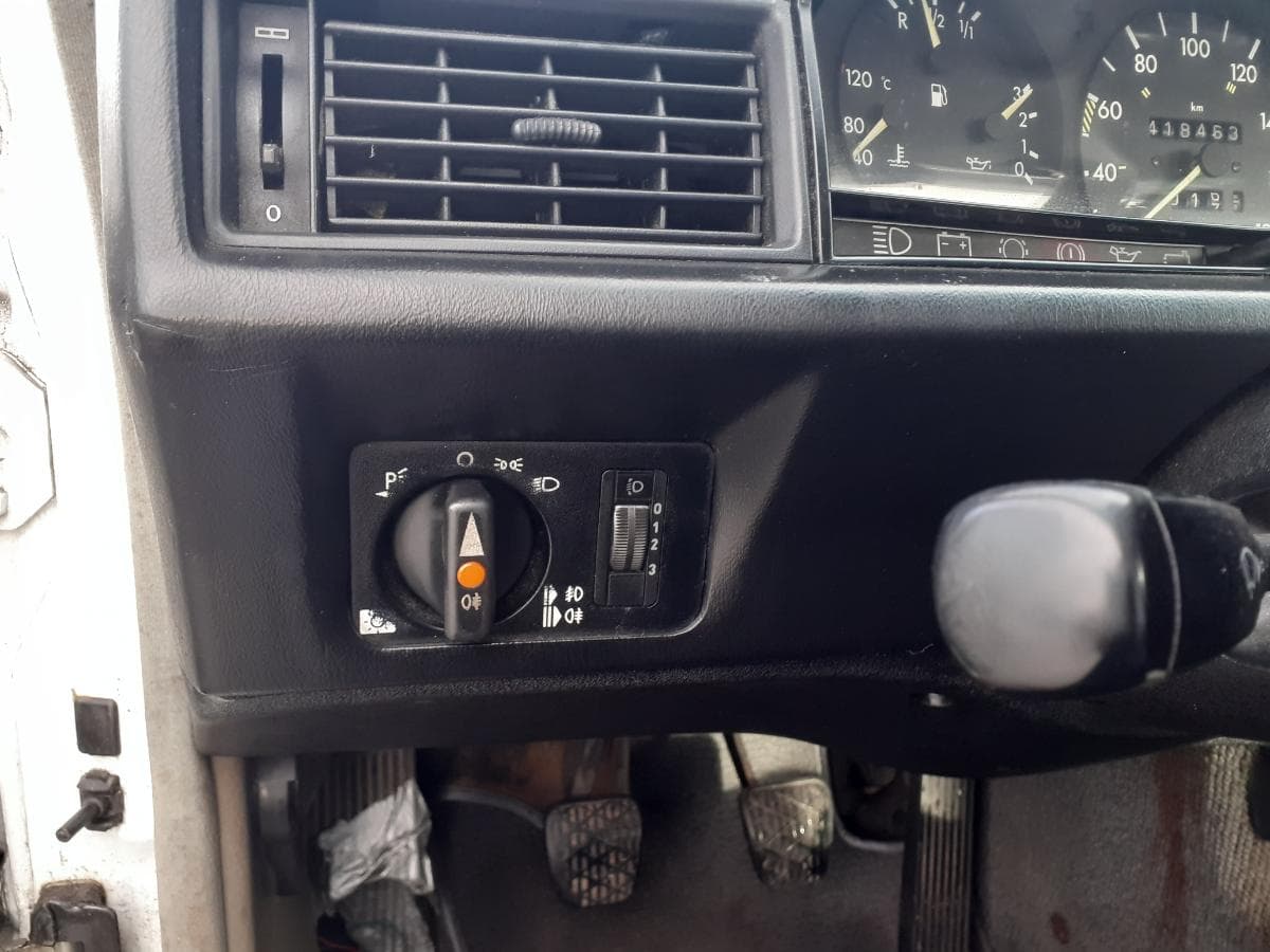 Mercedes-Benz 190D · Ano 1985 — imagen 16