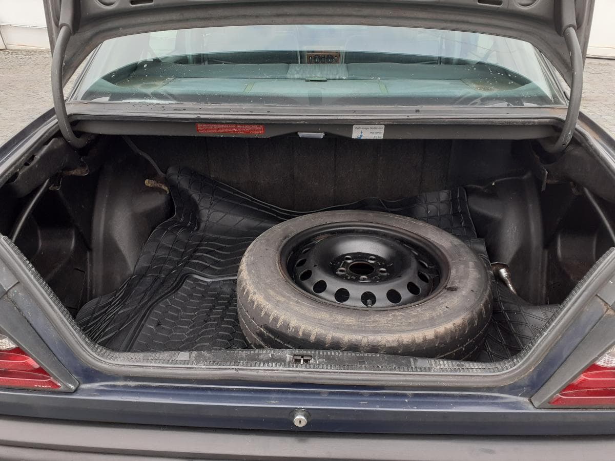 Mercedes-Benz 200D · Ano 1995 — imagem 10