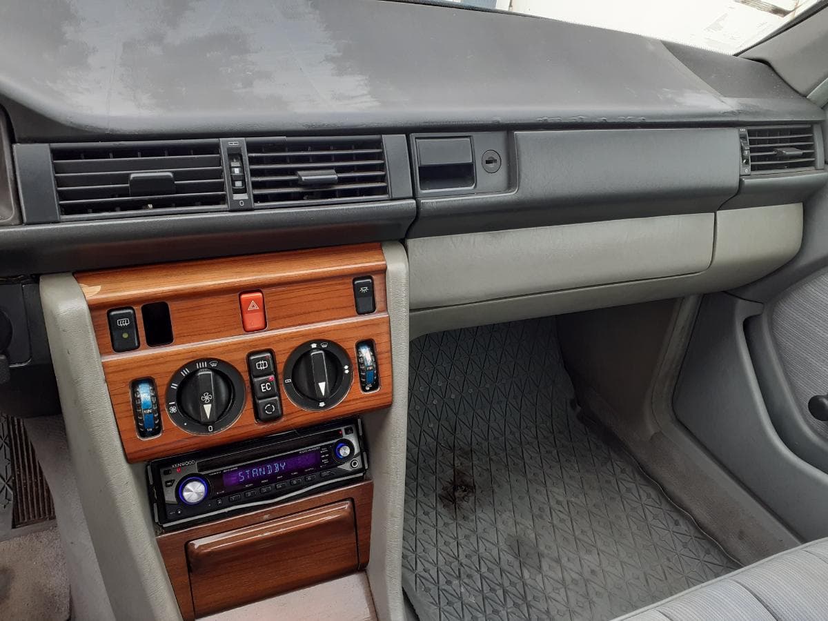 Mercedes-Benz 200D · Ano 1995 — imagem 16