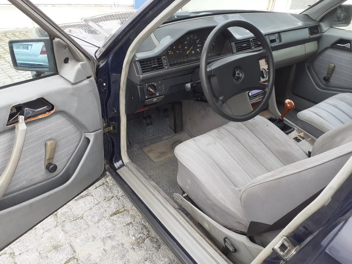 Mercedes-Benz 200D · Ano 1995 — imagem 13