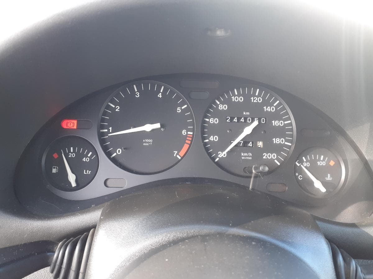 Opel Corsa 1.4 SI · Ano 1994 — imagem 14