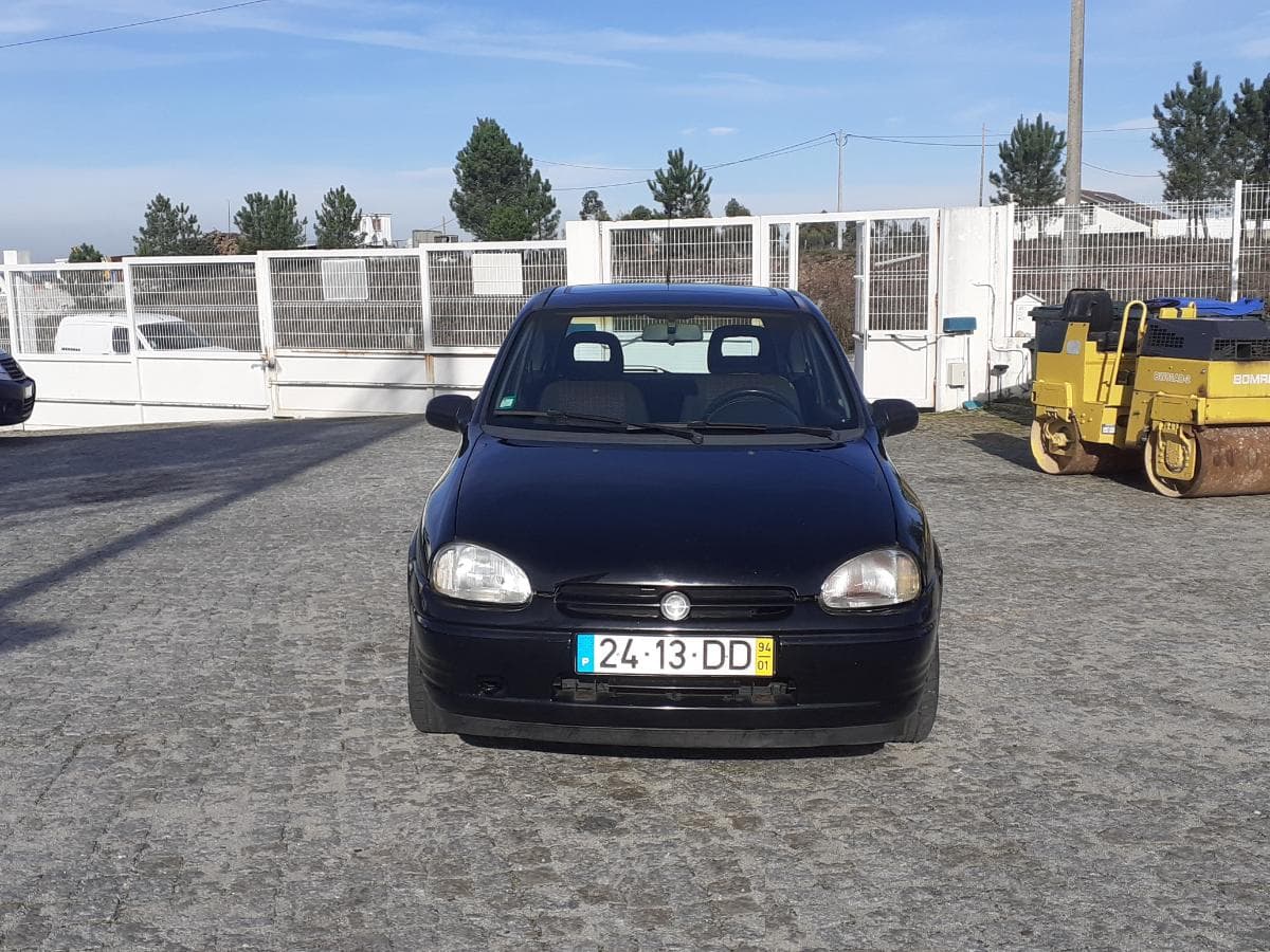 Opel Corsa 1.4 SI · Ano 1994 — imagem 2