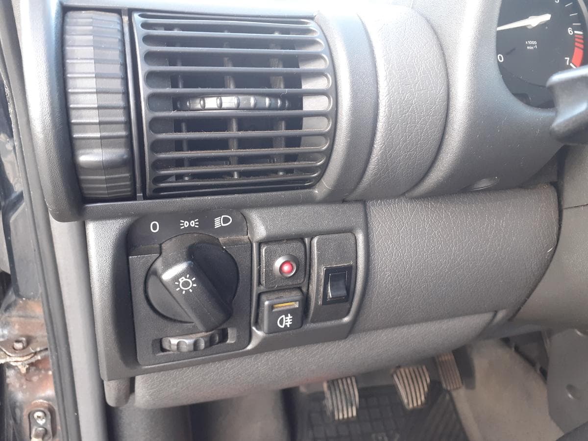 Opel Corsa 1.4 SI · Ano 1994 — imagem 19