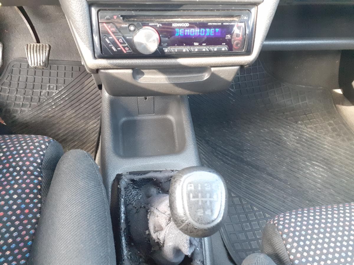 Opel Corsa 1.4 SI · Ano 1994 — imagem 20