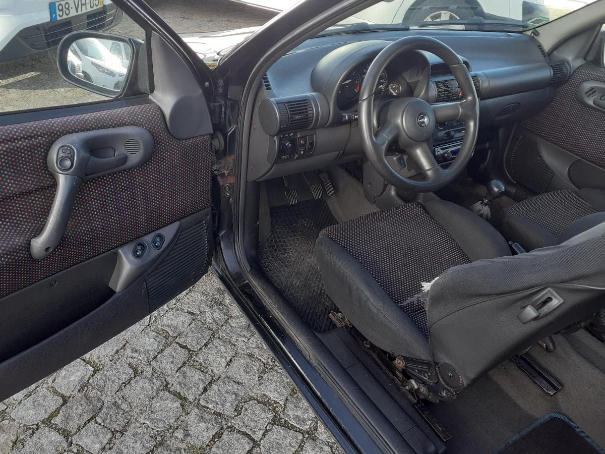 Opel Corsa 1.4 SI · Ano 1994 — imagem 12