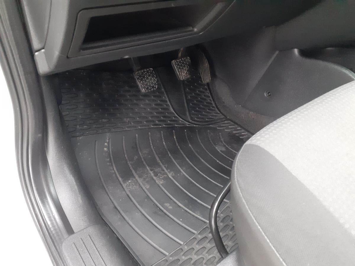 Opel Combo 1.7 CDTI · Ano 2010 — imagem 13