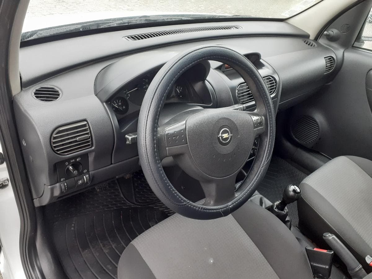 Opel Combo 1.7 CDTI · Ano 2010 — imagem 15