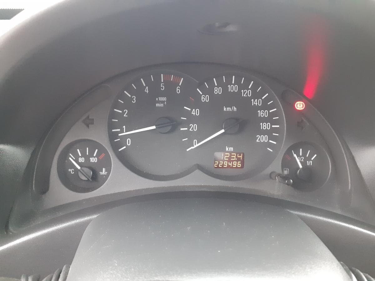 Opel Combo 1.7 CDTI · Ano 2010 — imagem 17