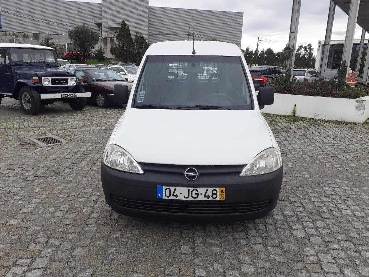 Opel Combo 1.7 CDTI · Ano 2010 — imagem 2