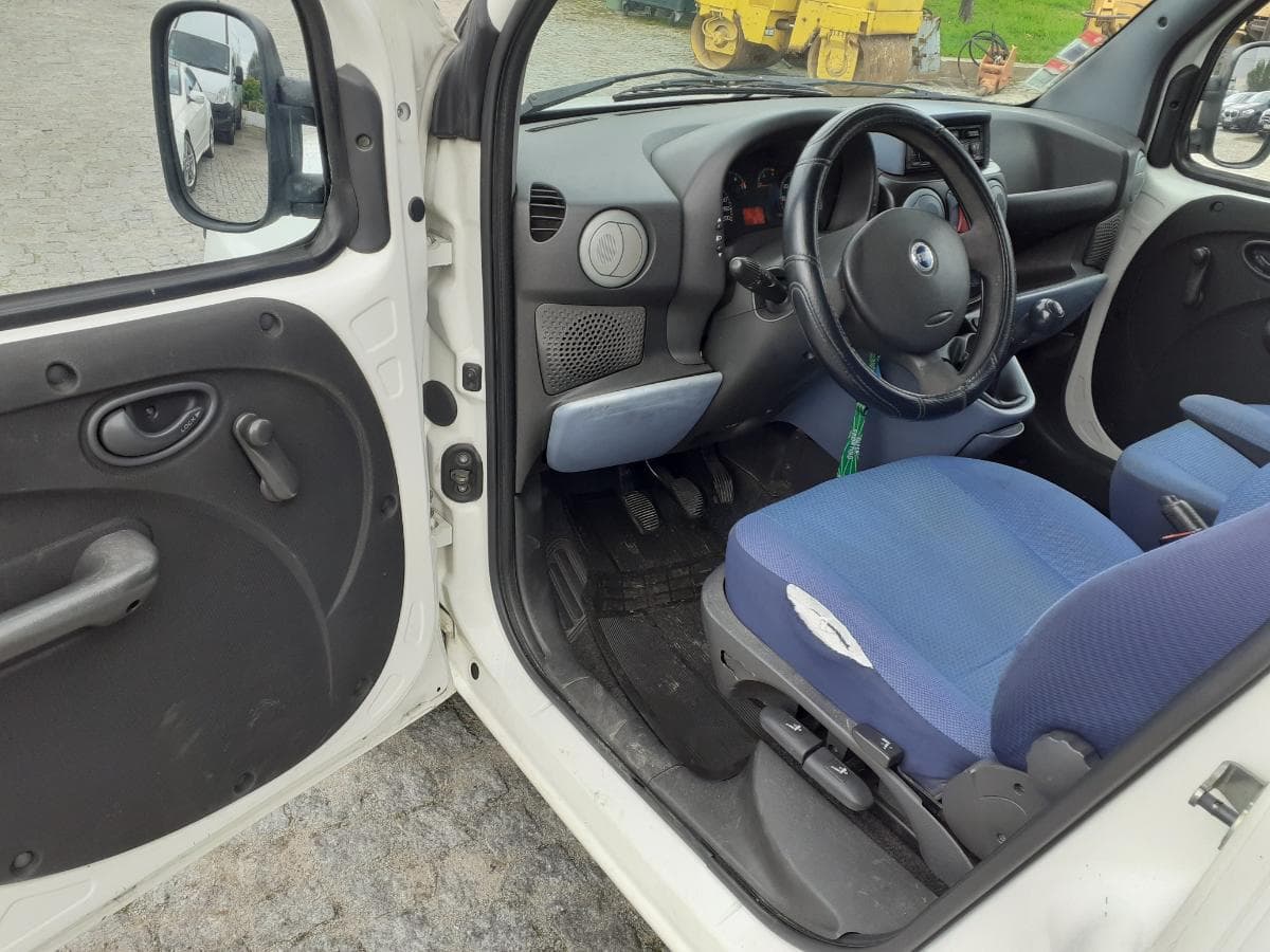 Fiat Doblo 1.3 JTD · Ano 2004 — imagem 12