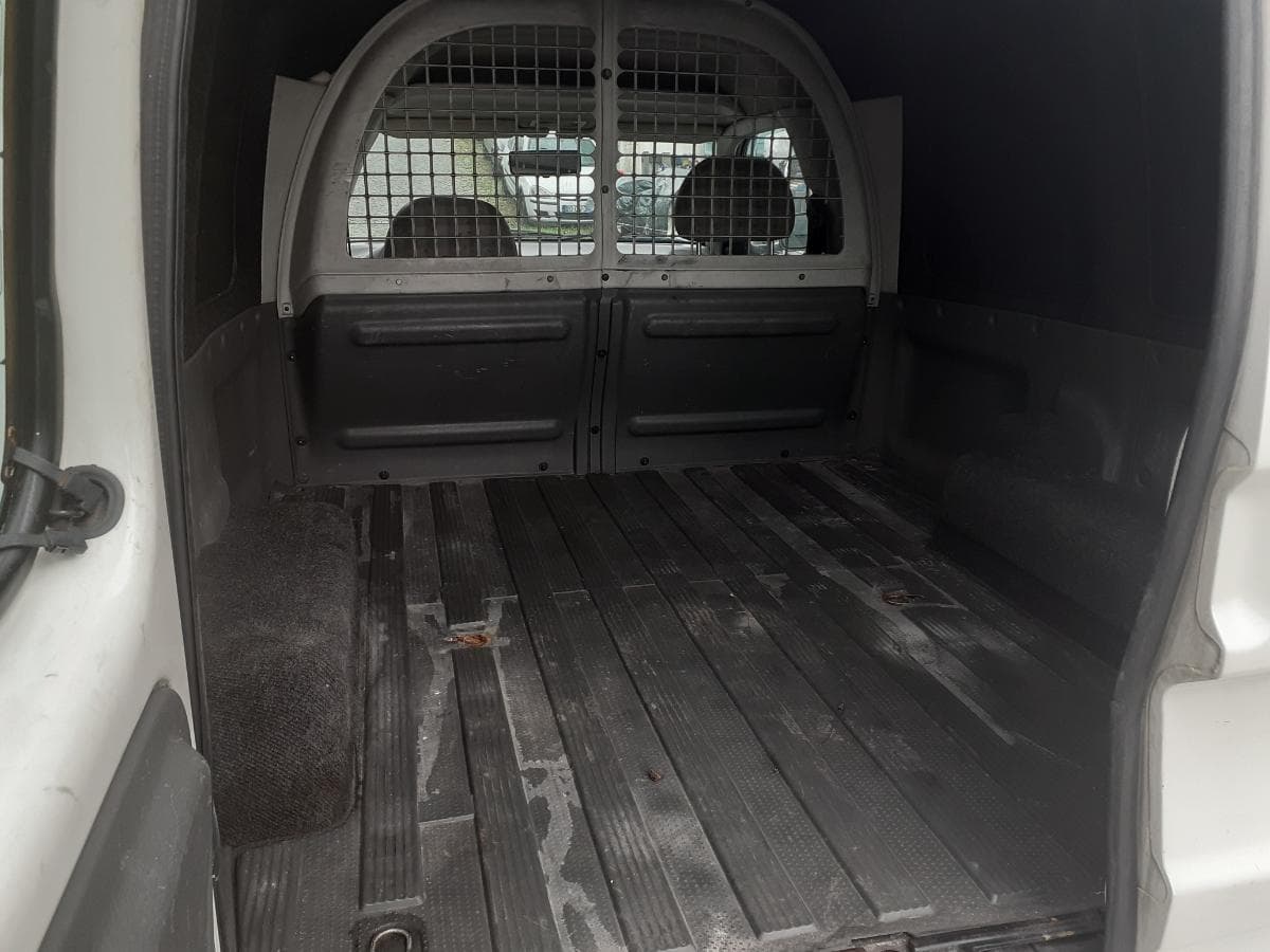 Volkswagen Caddy 1.9 SDI · Ano 2002 — imagen 10
