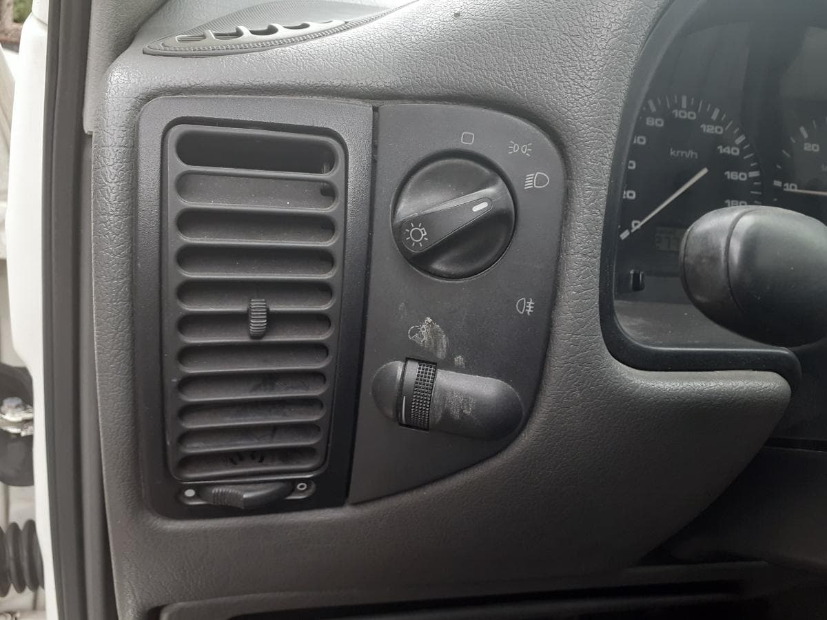 Volkswagen Caddy 1.9 SDI · Ano 2002 — imagen 18