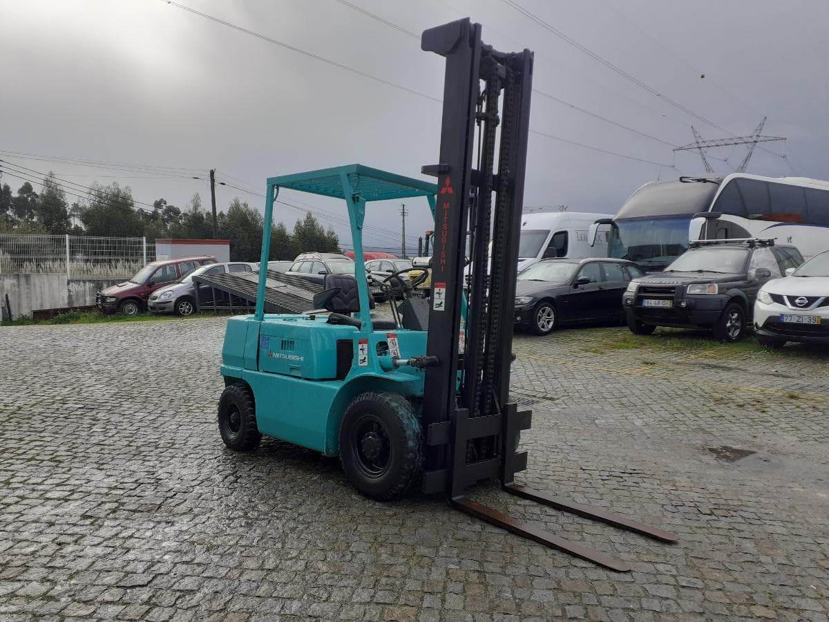 Empilhador Mitsubishi 25 — imagem 1