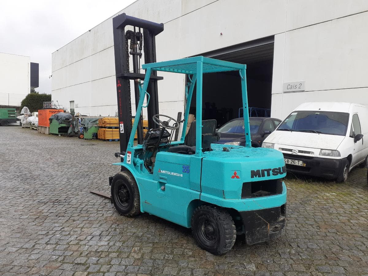 Empilhador Mitsubishi 25 — imagem 3