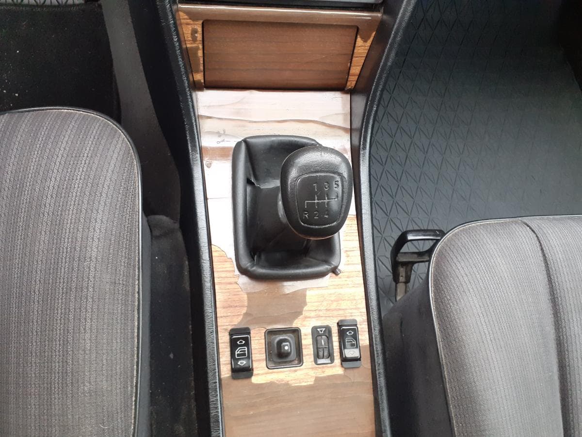 Mercedes-Benz 250TD · Ano 1987 — imagem 19