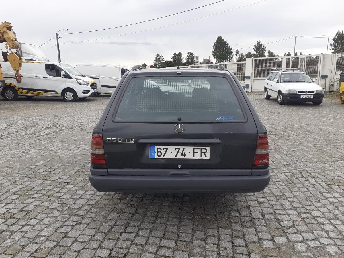 Mercedes-Benz 250TD · Ano 1987 — imagem 5