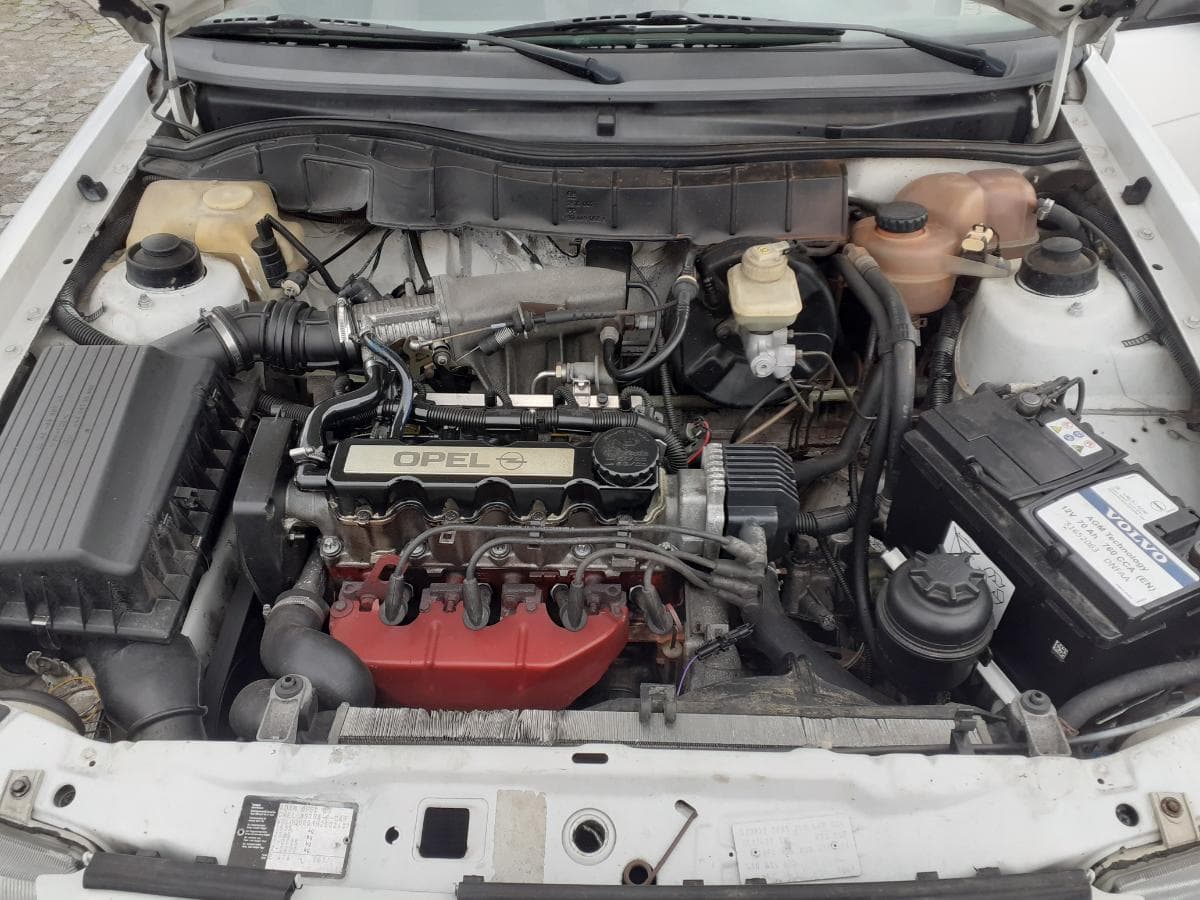 Opel Astra F 1.4 Si · Ano 1993 — imagen 8