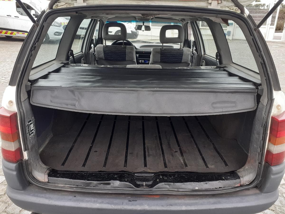 Opel Astra F 1.4 Si · Ano 1993 — imagen 9