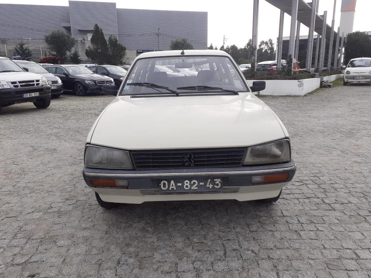 Peugeot 505 GRD 2.5D · Ano 1987 — imagen 2