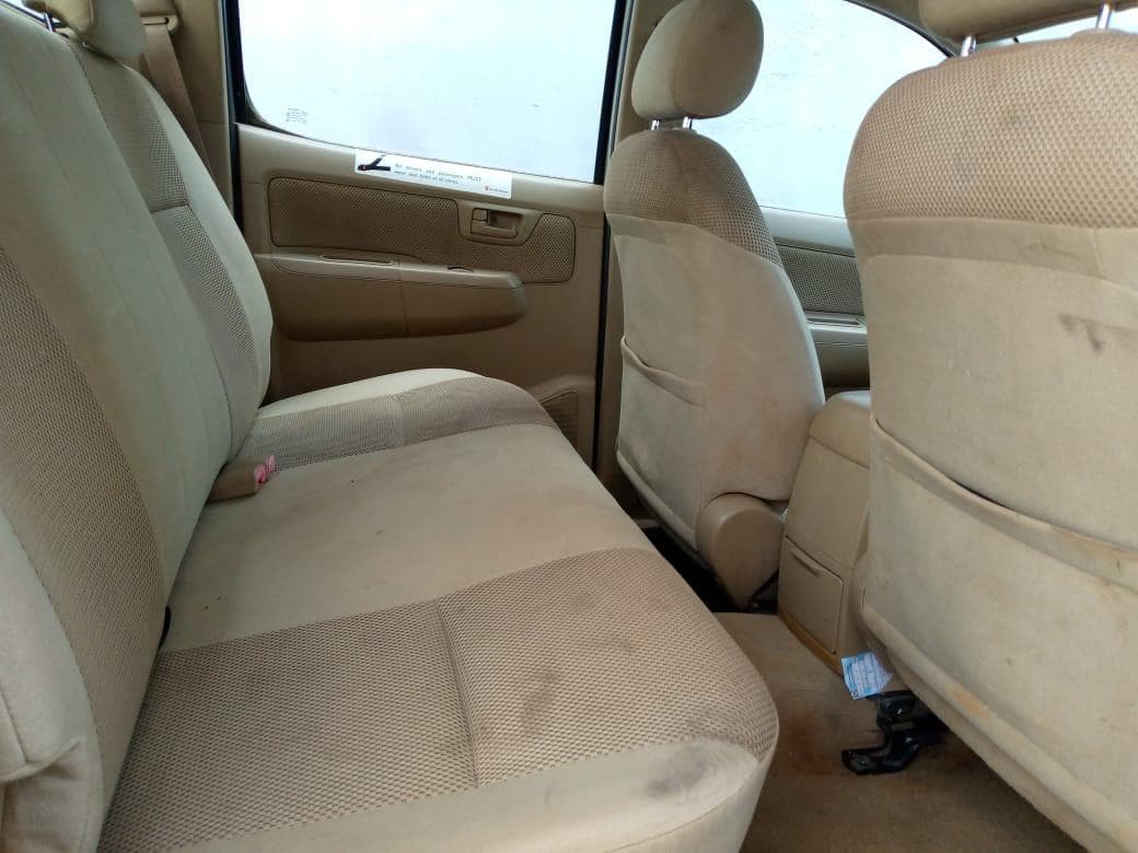 TOYOTA HILUX D4D · — imagem 5