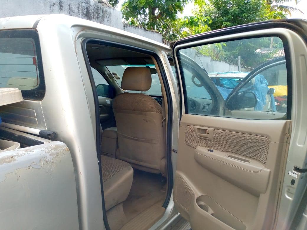 TOYOTA HILUX D4D · — imagem 12