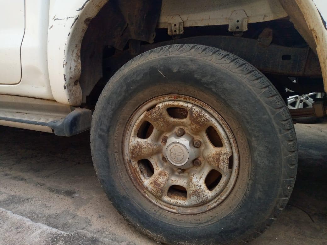TOYOTA HILUX D4D · — imagem 11