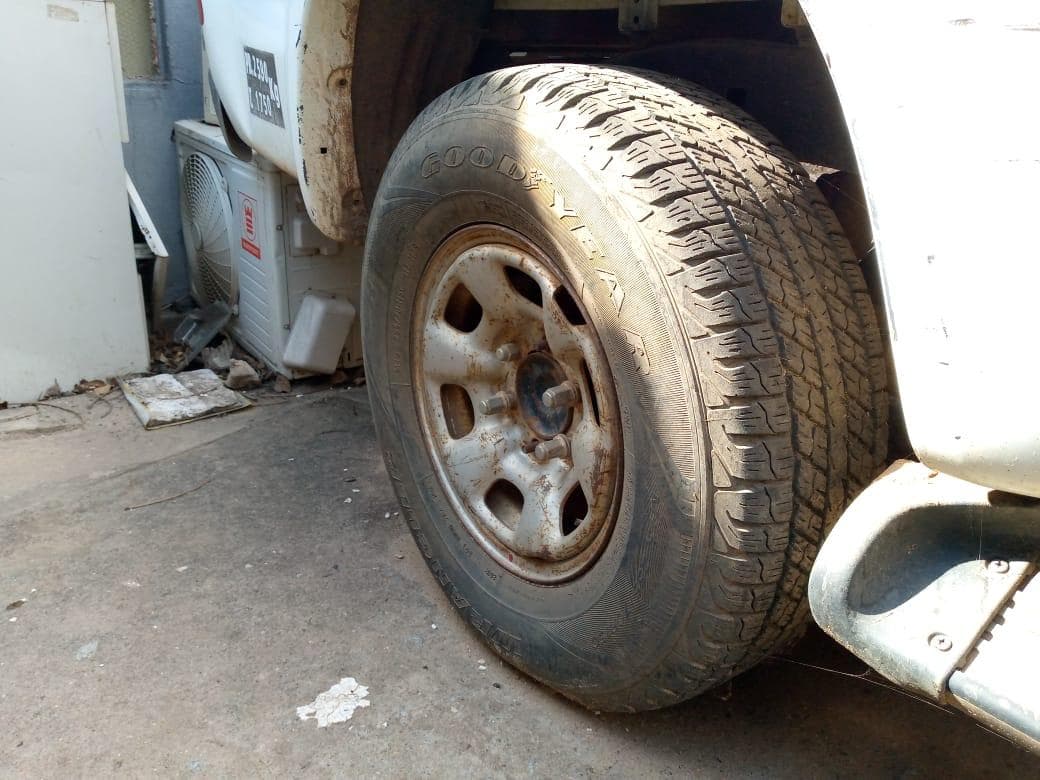 TOYOTA HILUX D4D · — imagem 12