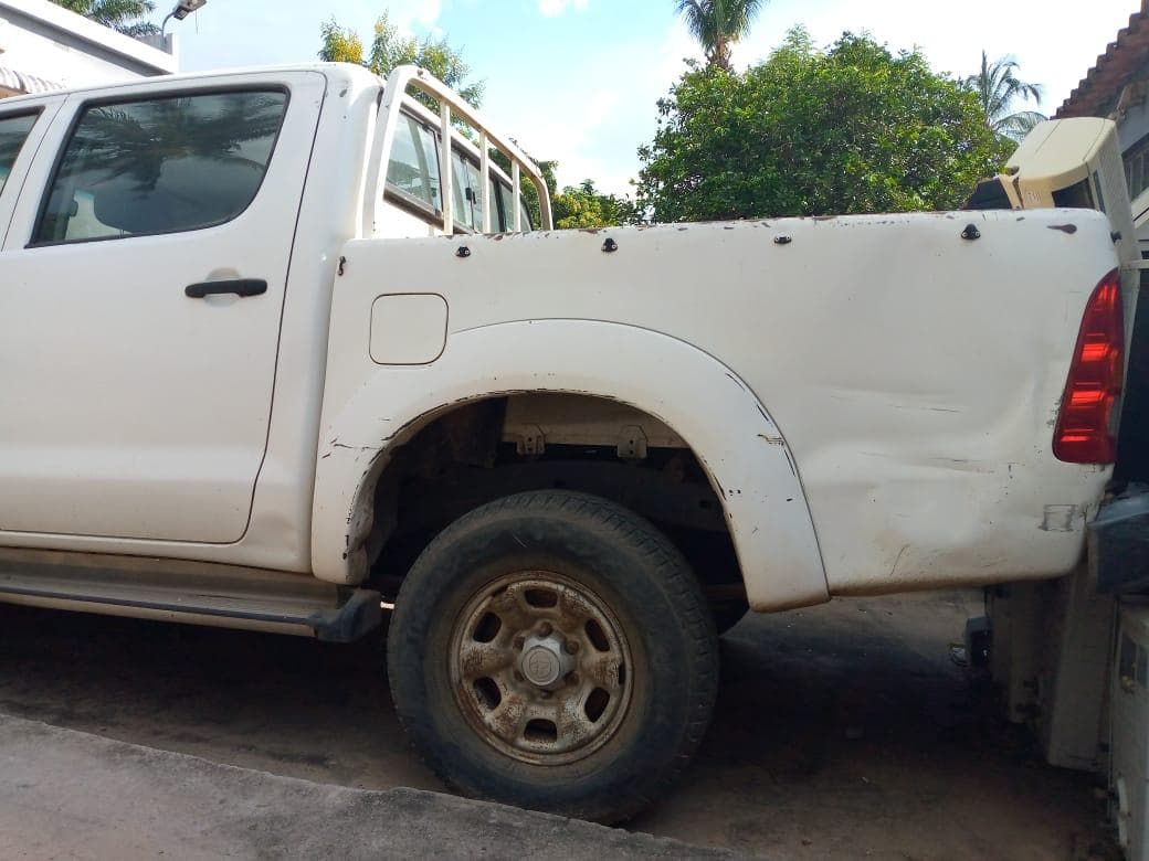 TOYOTA HILUX D4D · — imagem 15