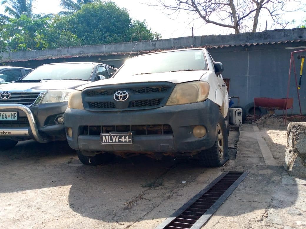 TOYOTA HILUX D4D · — imagem 16
