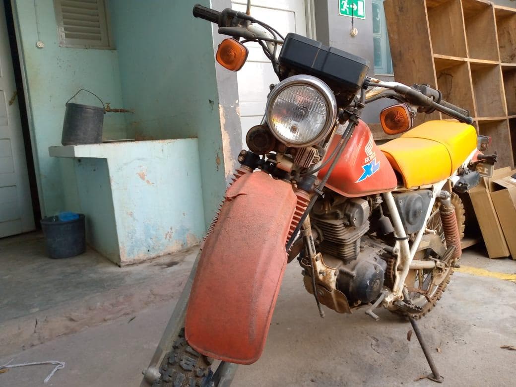Honda XL ·
