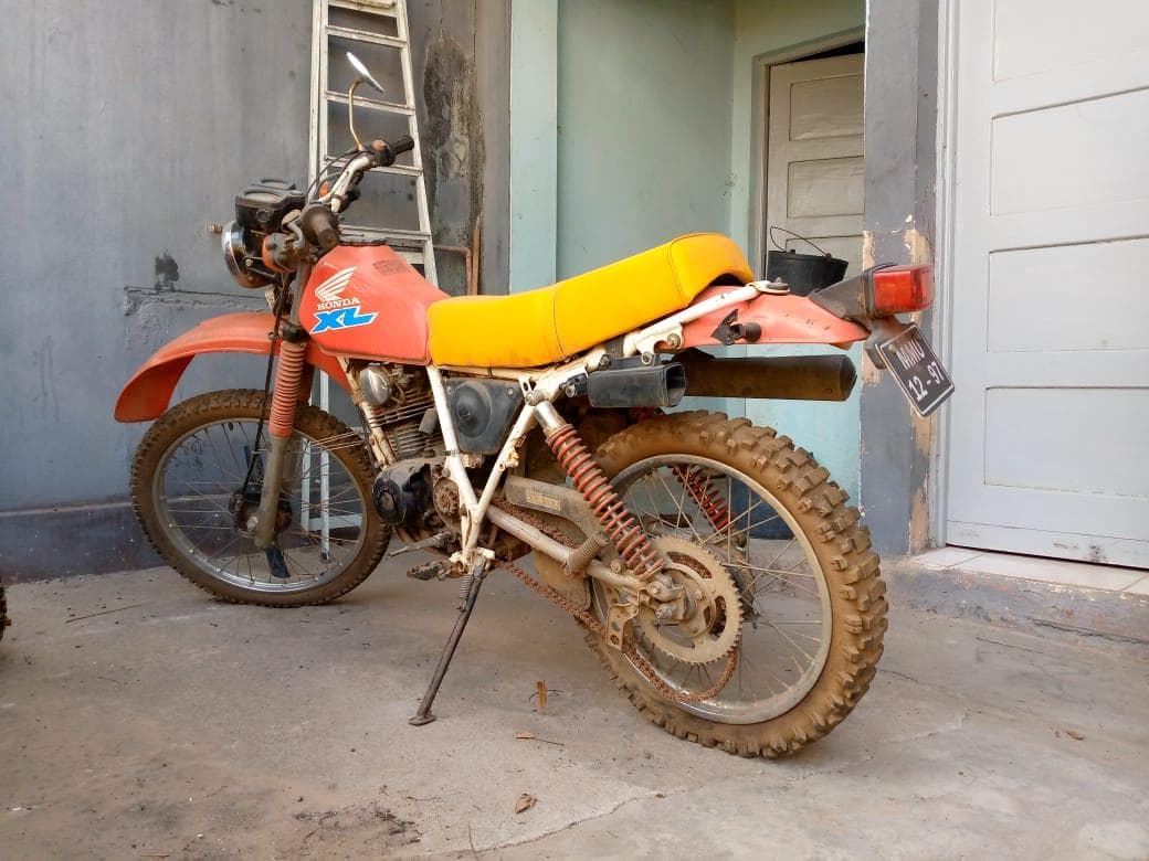 Honda XL · — imagem 2