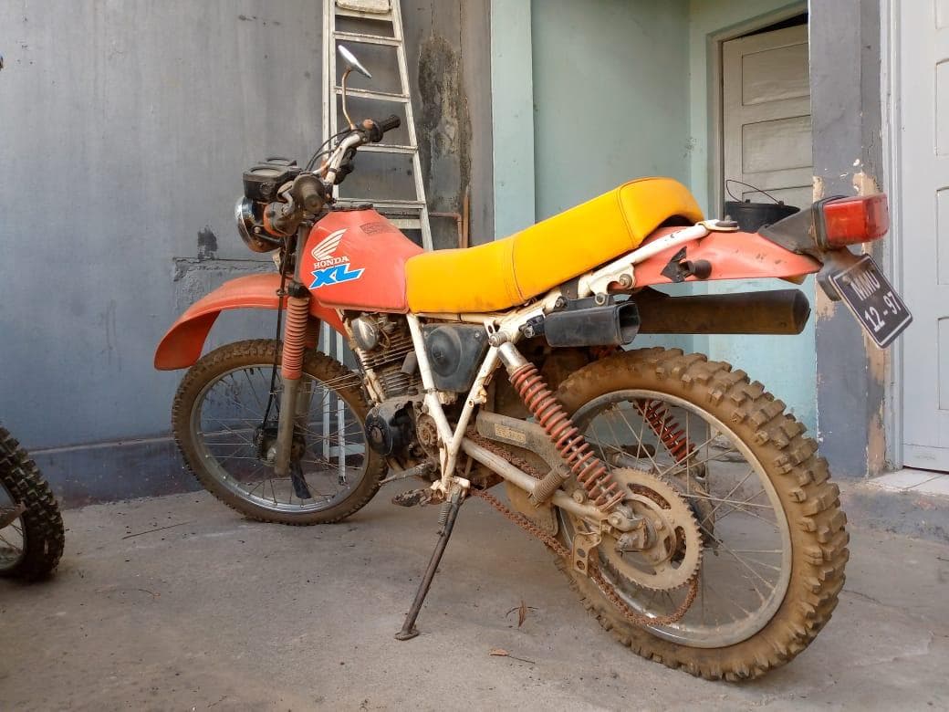 Honda XL · — imagem 3