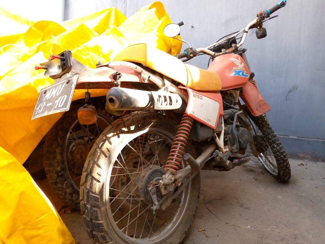 Honda XL · — imagem 2