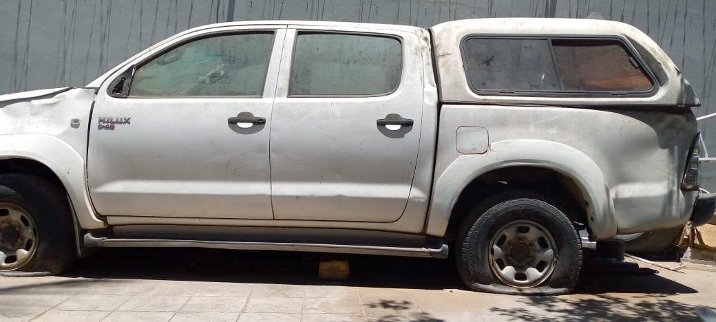 TOYOTA HILUX D4D · — imagem 2