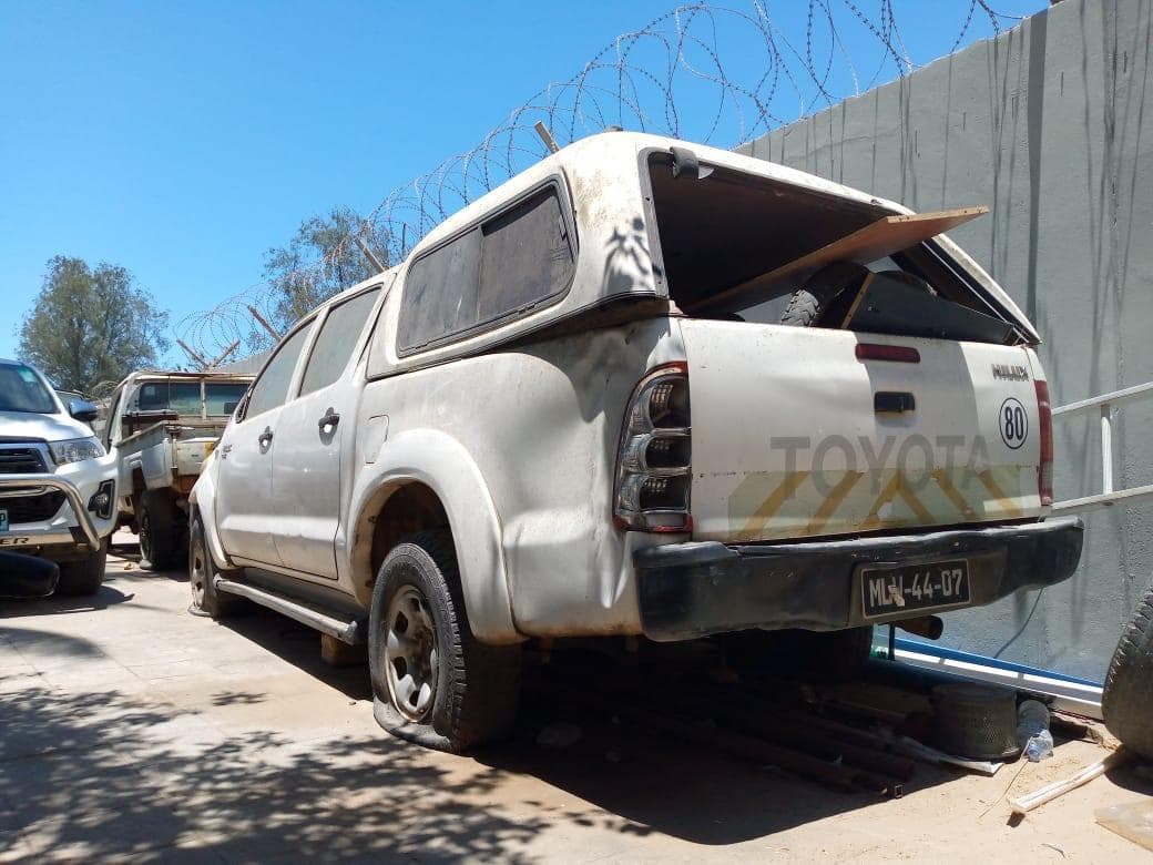 TOYOTA HILUX D4D · — imagem 4