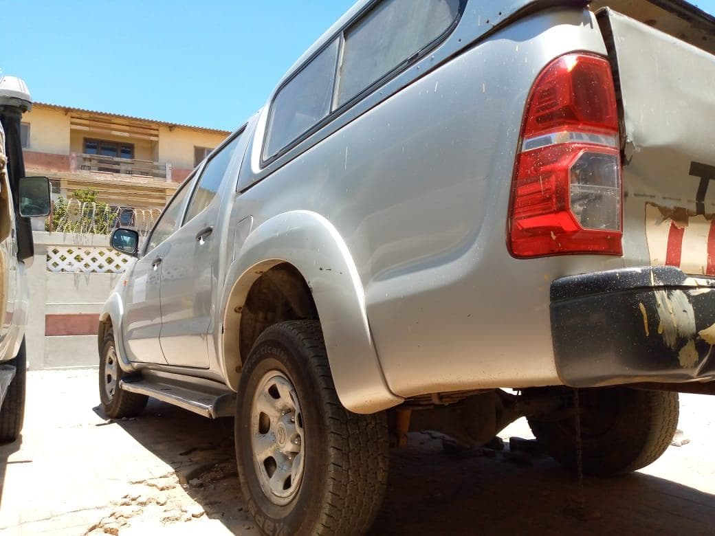 TOYOTA HILUX · — image 3
