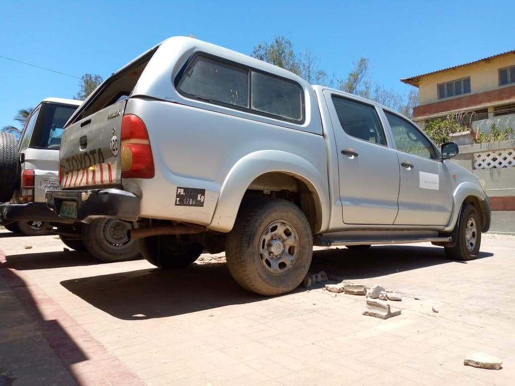 TOYOTA HILUX · — image 4