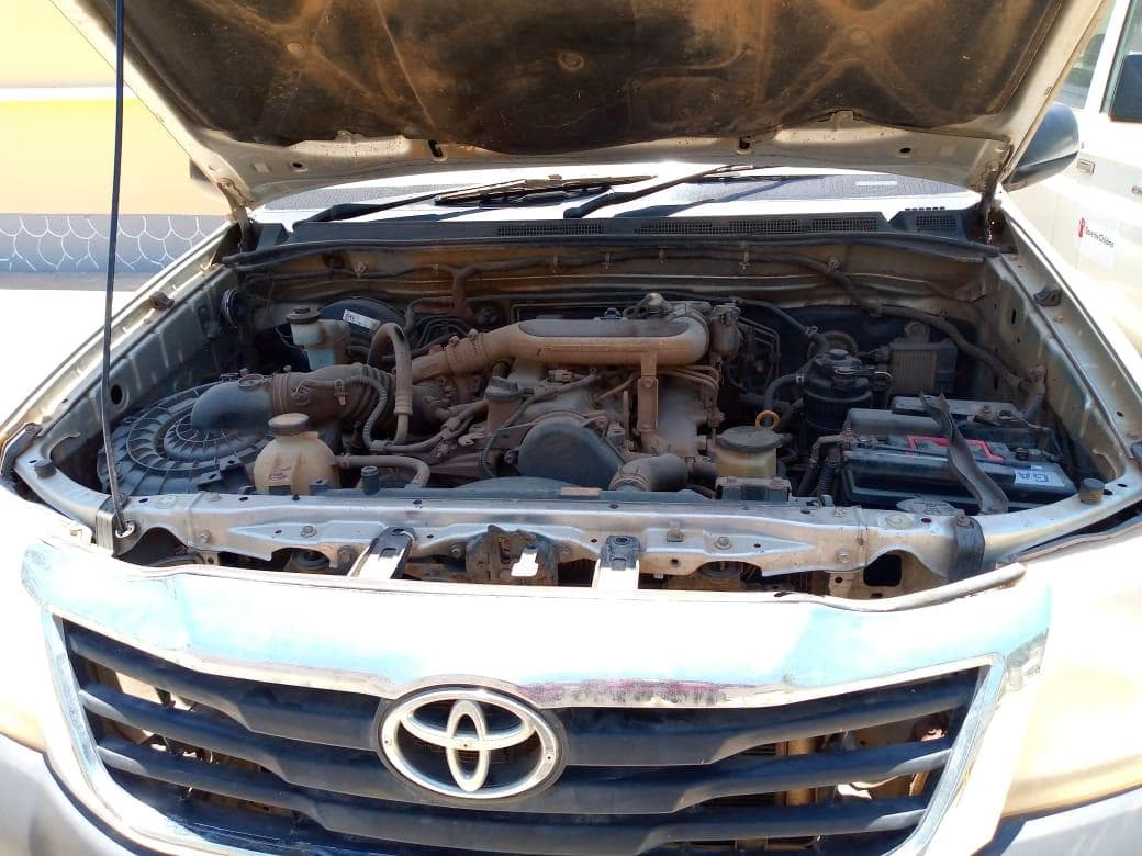 TOYOTA HILUX · — image 11