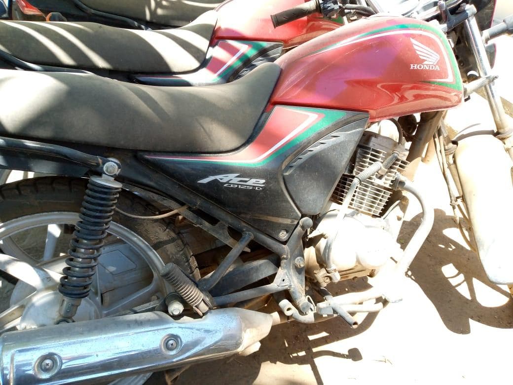 Honda CB125-D · — imagem 4