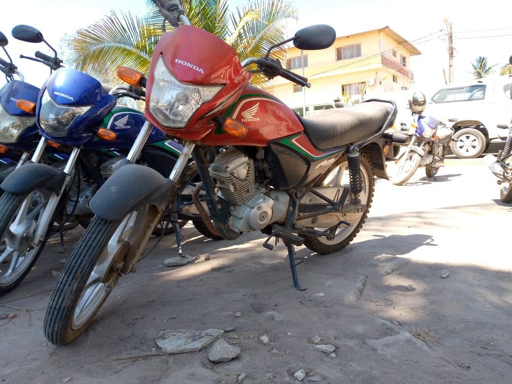 Honda CB125-D · — imagem 1