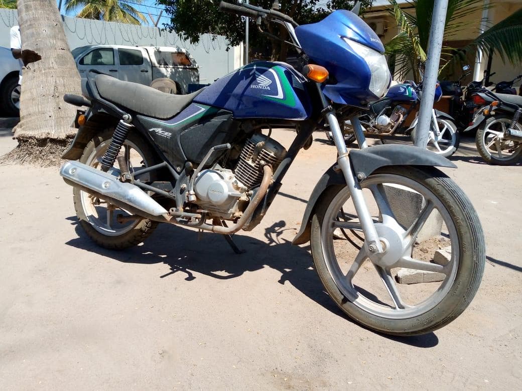 Honda CB125-D · — imagem 1